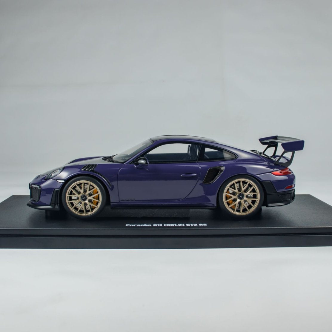 GT Spirit 1:18 PORSCHE 911 (992) GT2 RS ULTRAVIOLET 2021 GT926