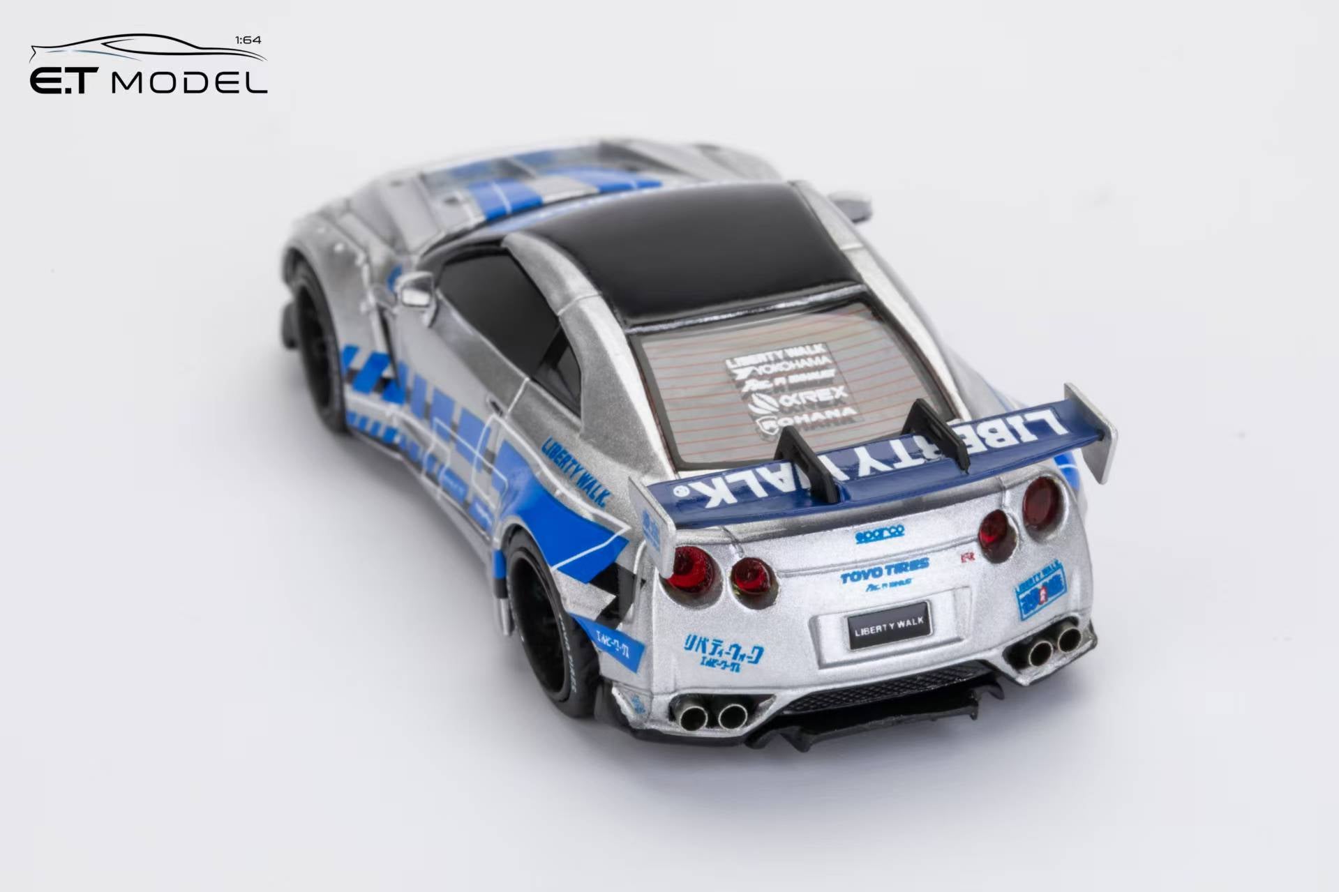 LB★WORKS Nissan GT-R R35 ミニカー 限定版 1/18スケール ignition model「LB-WORKS NISSAN GT-R R35 Type2