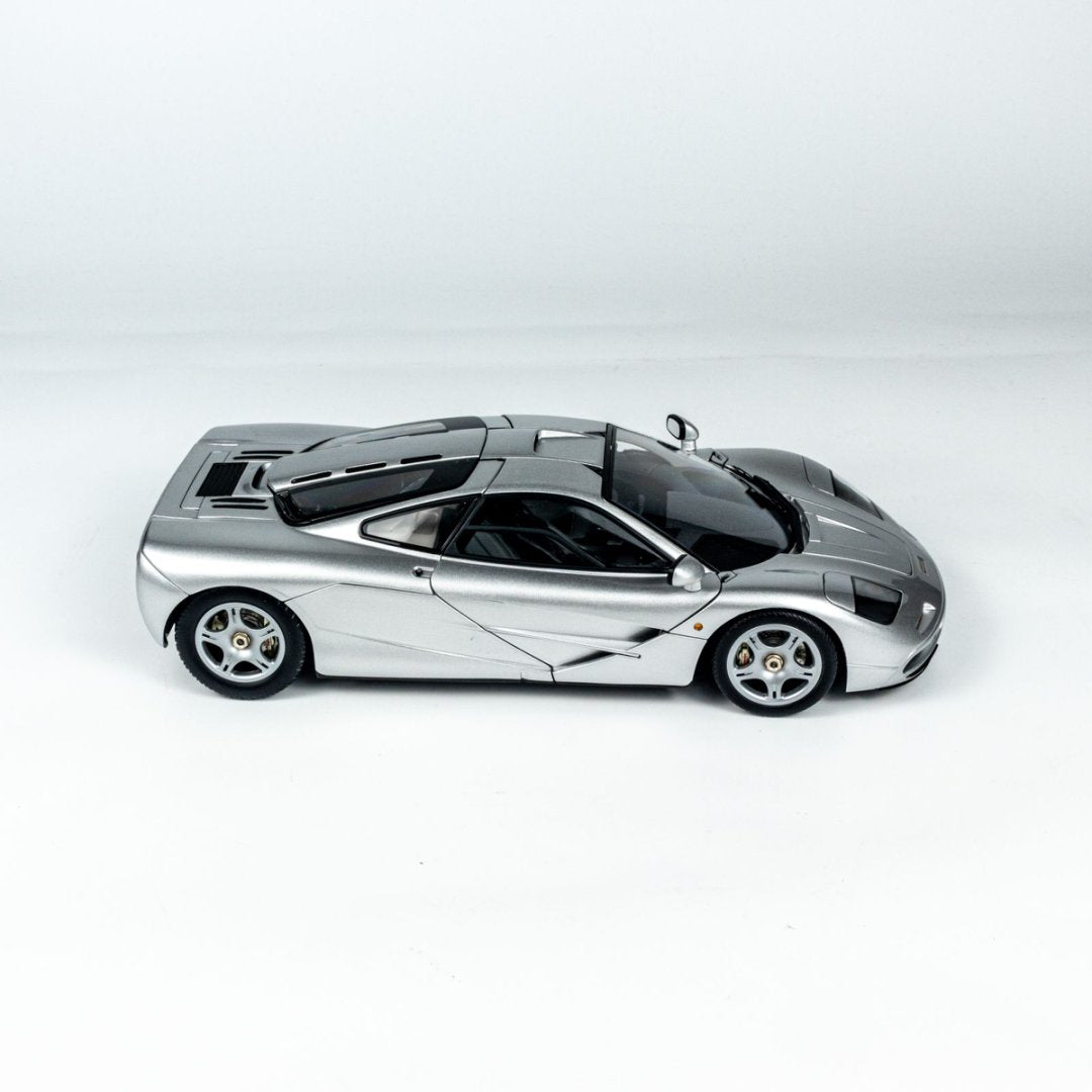 [Preorder] LCD 1:18 McLaren F1 XP5 Silver LCD18014-SI