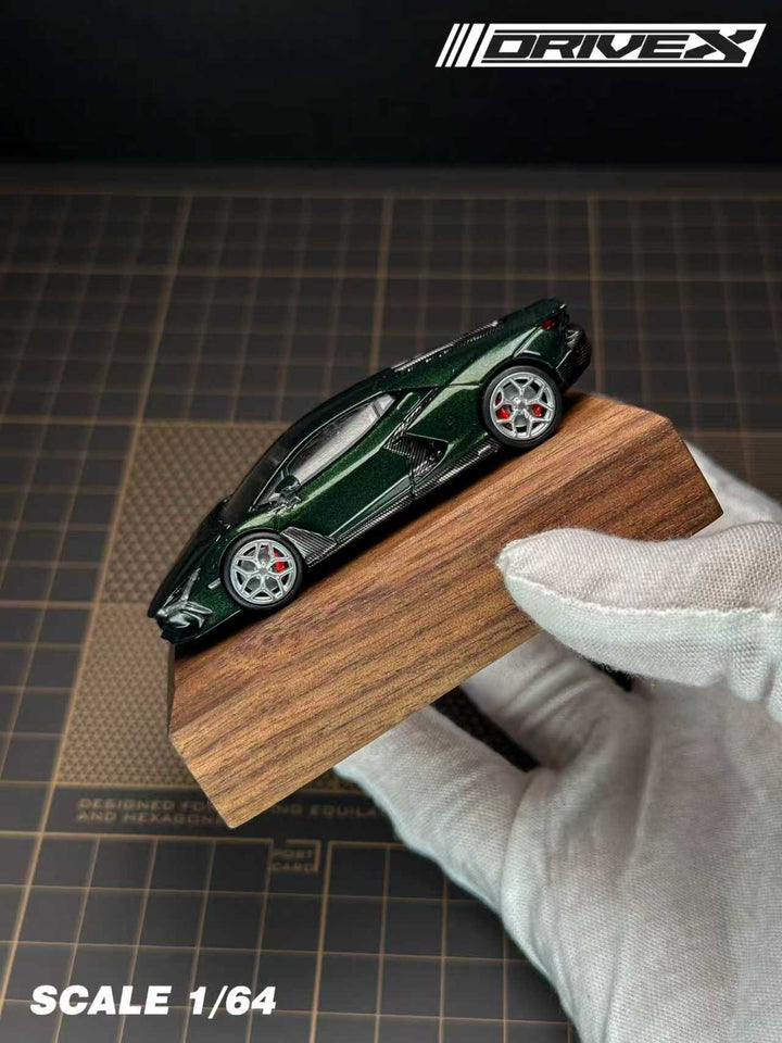 [Preorder] Drive X 1:64 Lamborghini Revuelto Hanging Card Board (7 Colours)
