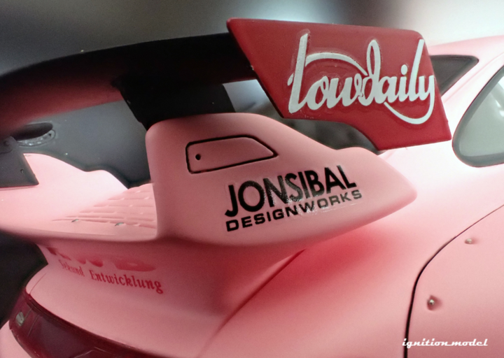 [Preorder] Ignition Model 1:18 Porsche RWB 993 Matte Pink IG3624