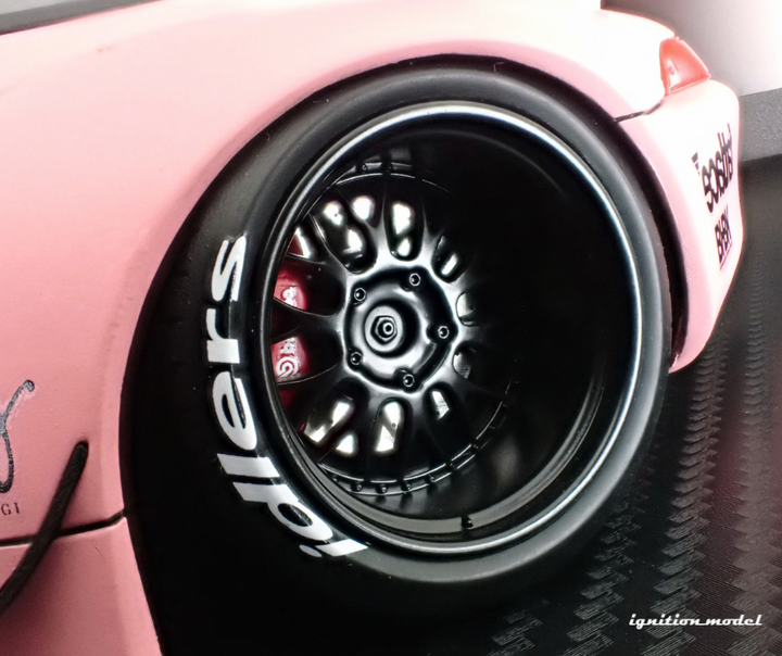 [Preorder] Ignition Model 1:18 Porsche RWB 993 Matte Pink IG3624