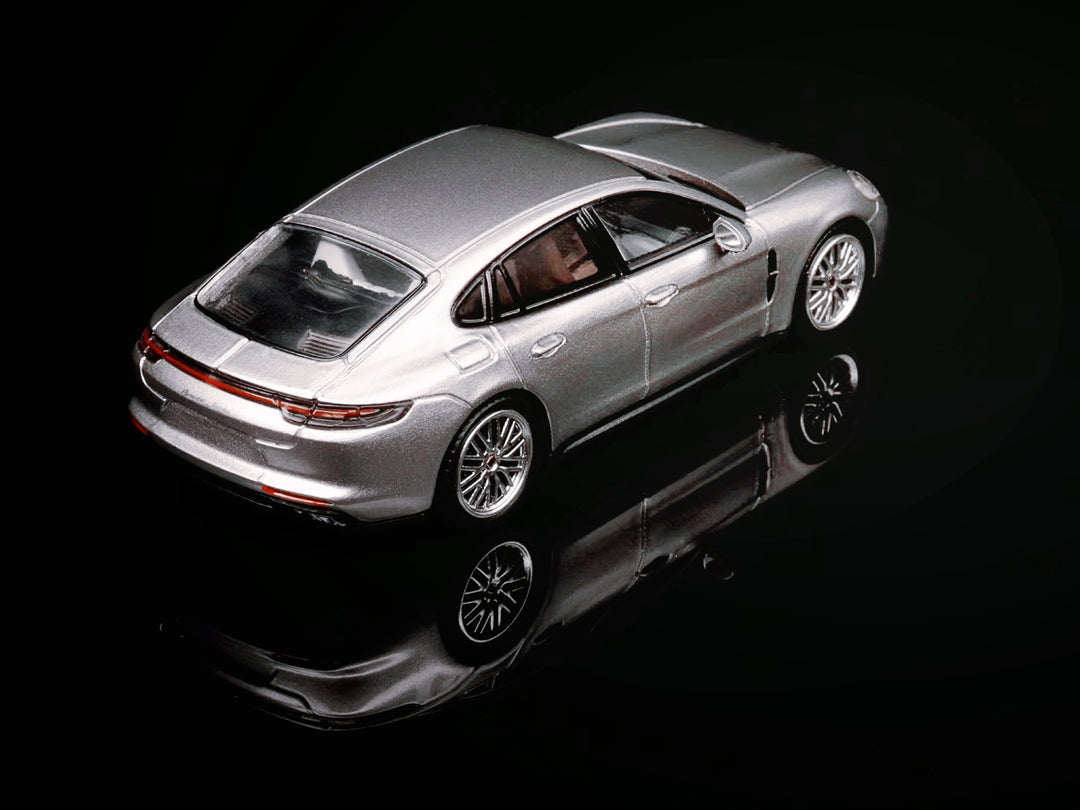 [Preorder] Furuya 1:64 Porsche Panamera Turbo Sedan Version And Hunting version (4 Versions)