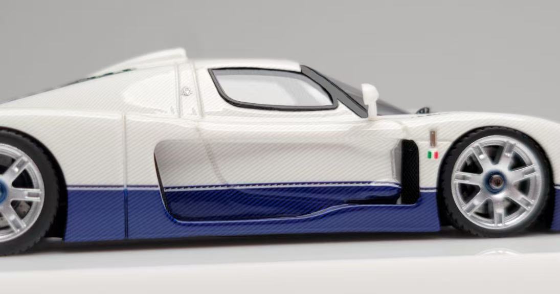 トラックマスター 作品 油彩 Preorder] YM model 1:64 Maserati MC12 Stradale Resin (4 Colours