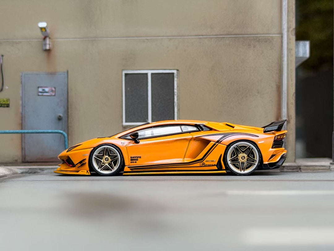 [Preorder] Rotating Wheel 1:64 Rowen Lamborghini Aventador S - Iridescent Yellow