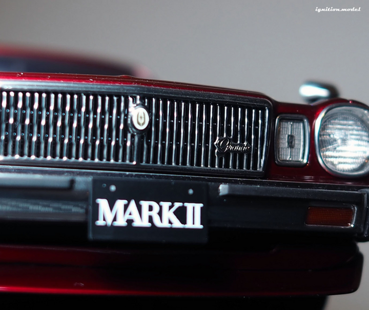 [Preorder] Ignition Model 1:18 Toyota MarkⅡ Sedan Grande (MX41) Red Metallic IG3428