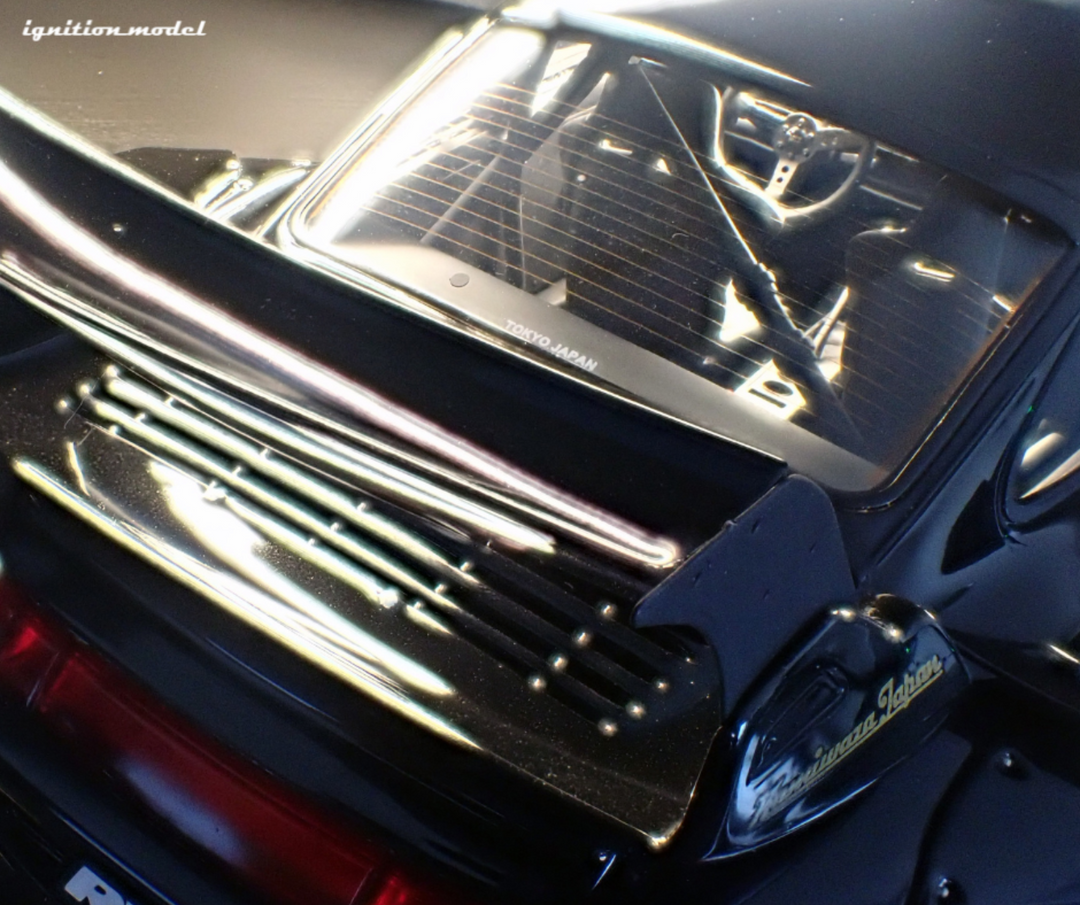 新到着 Preorder] Ignition Model 1:18 Porsche RWB 993 Black ミニカー