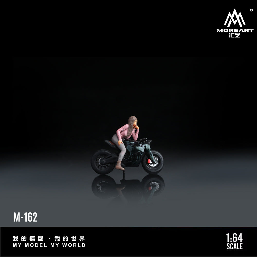 [Preorder] MoreArt 1:64 SHORT TAILED DARK IRON MOTORCYCLE GIRL MO222162