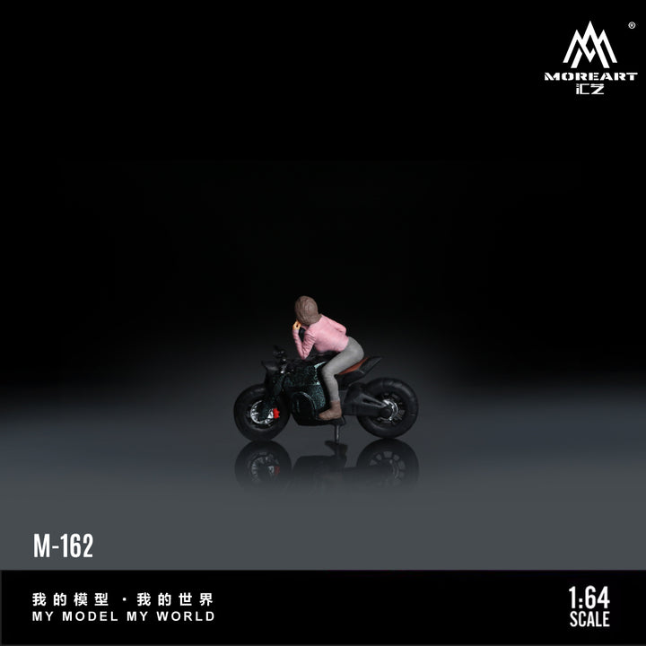 [Preorder] MoreArt 1:64 SHORT TAILED DARK IRON MOTORCYCLE GIRL MO222162