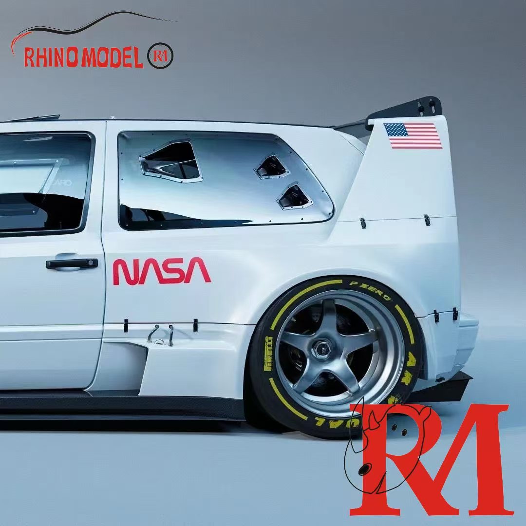 Rhino Model 1:64 Gold Lunar Rover White