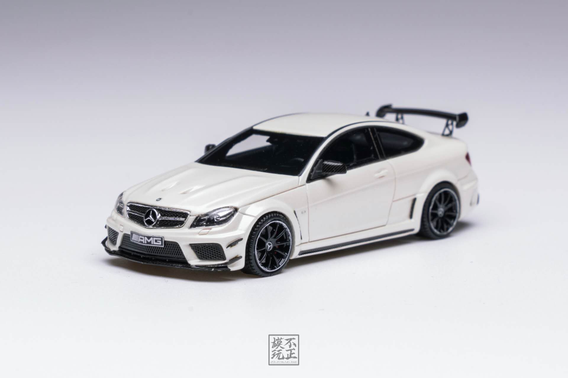 Car's Lounge 1:64 Mercedes-AMG C63 Black Series (5 Colours