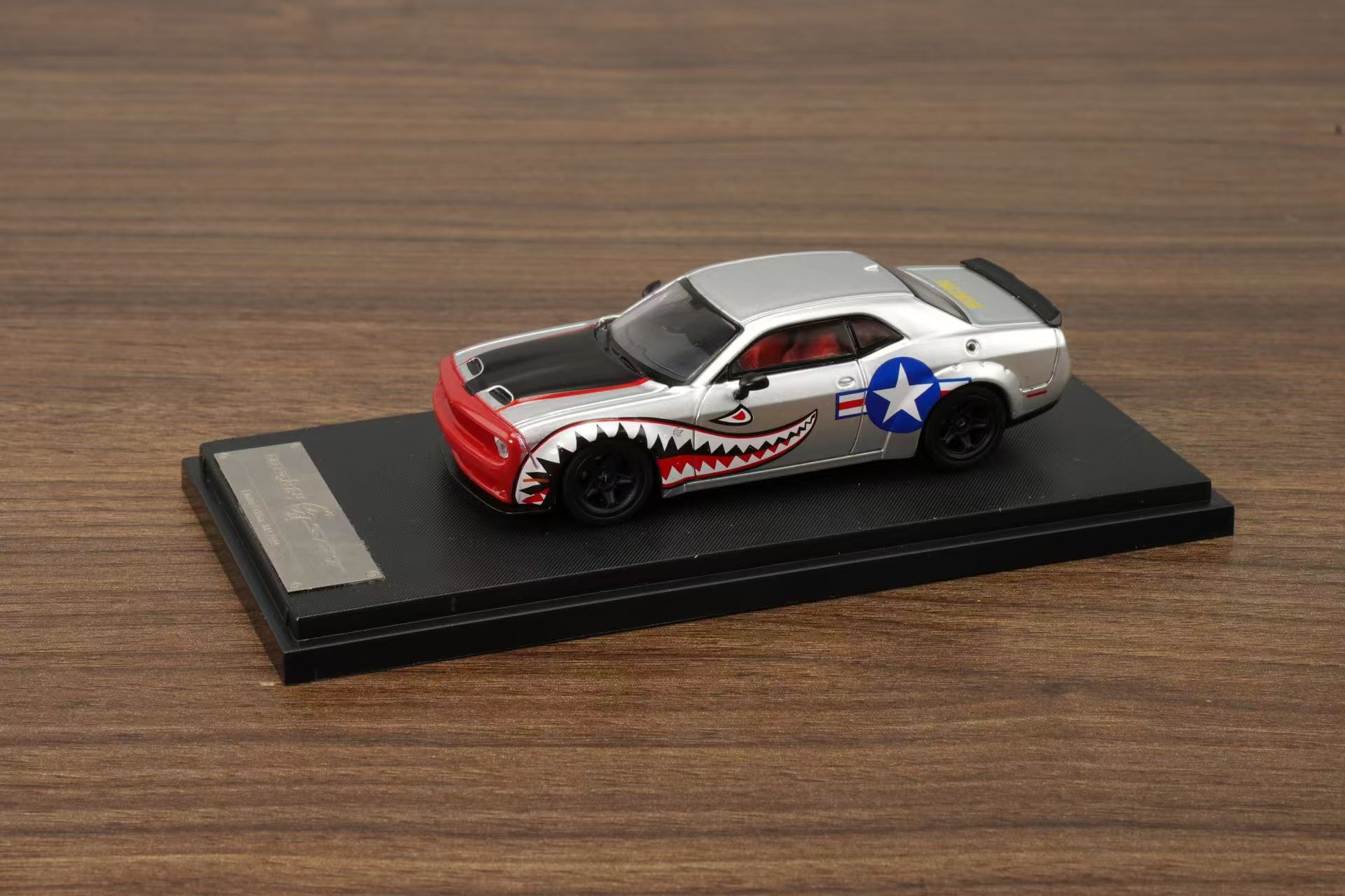 Fine works64 1:64 Dodge Challenger SRT Hellcat - Shark Livery