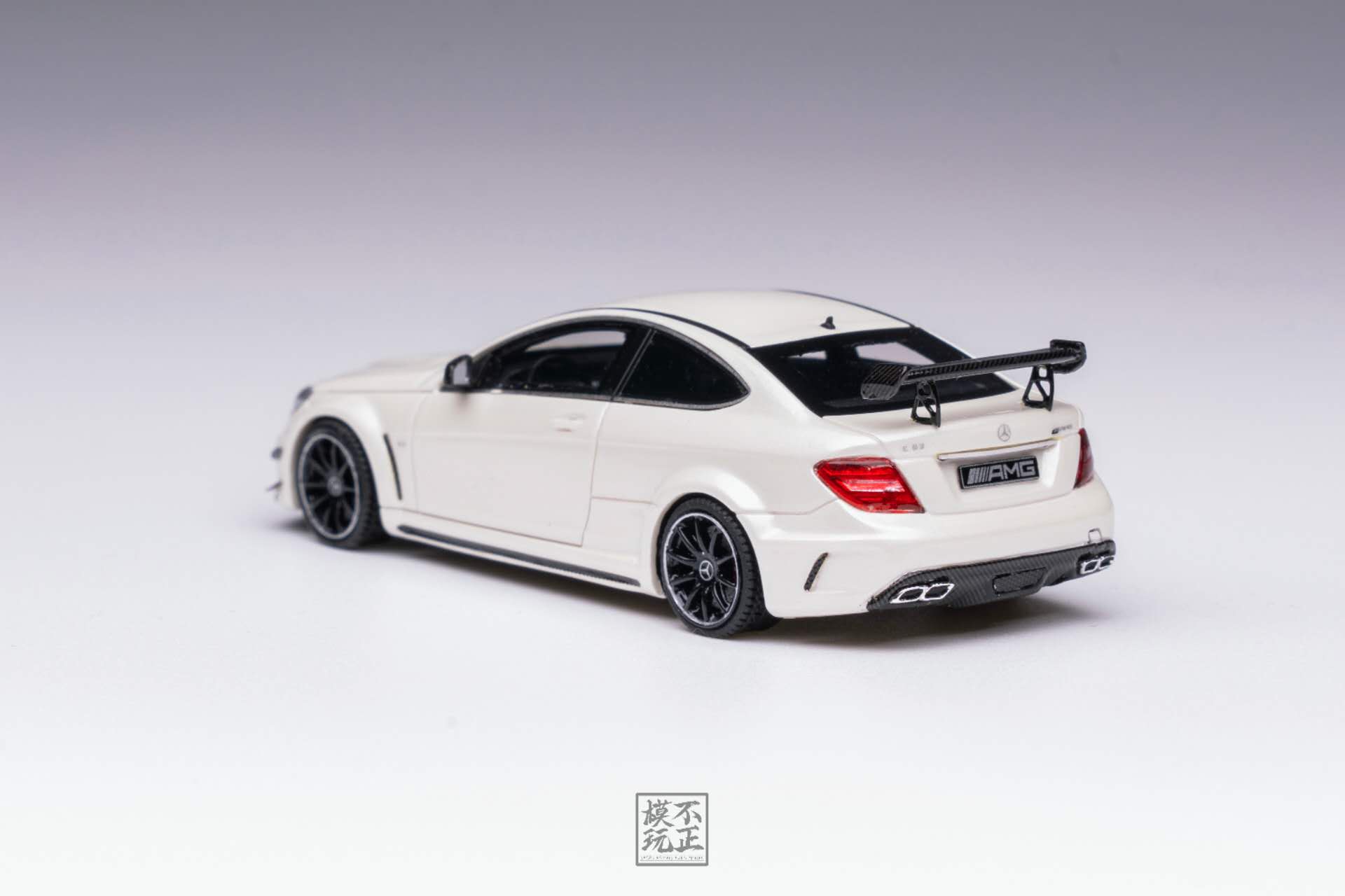 C63 Car's Lounge 1:64 Mercedes-AMG C63 Black Series (5 Colours