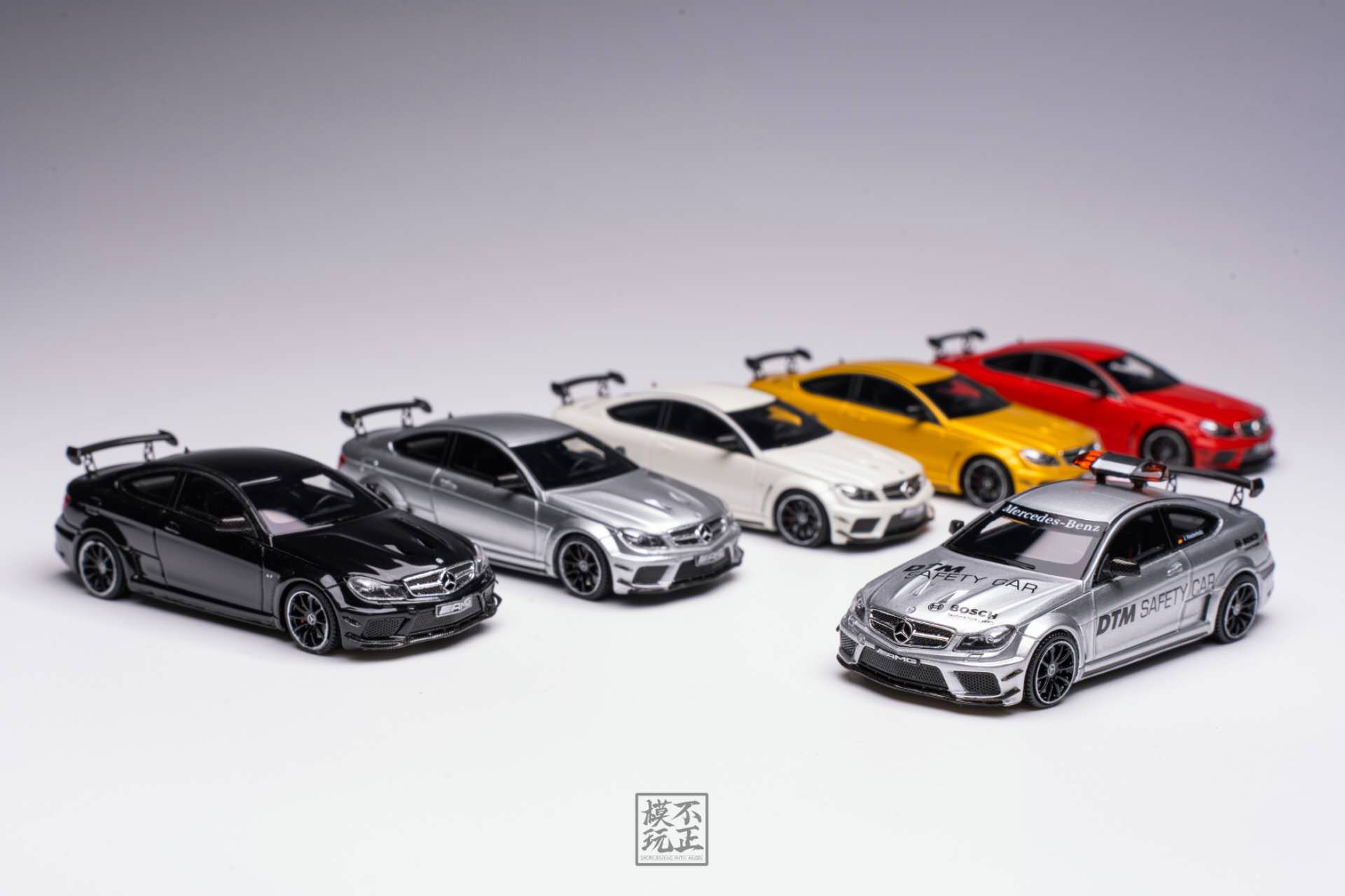 Car's Lounge 1:64 Mercedes-AMG C63 Black Series (5 Colours