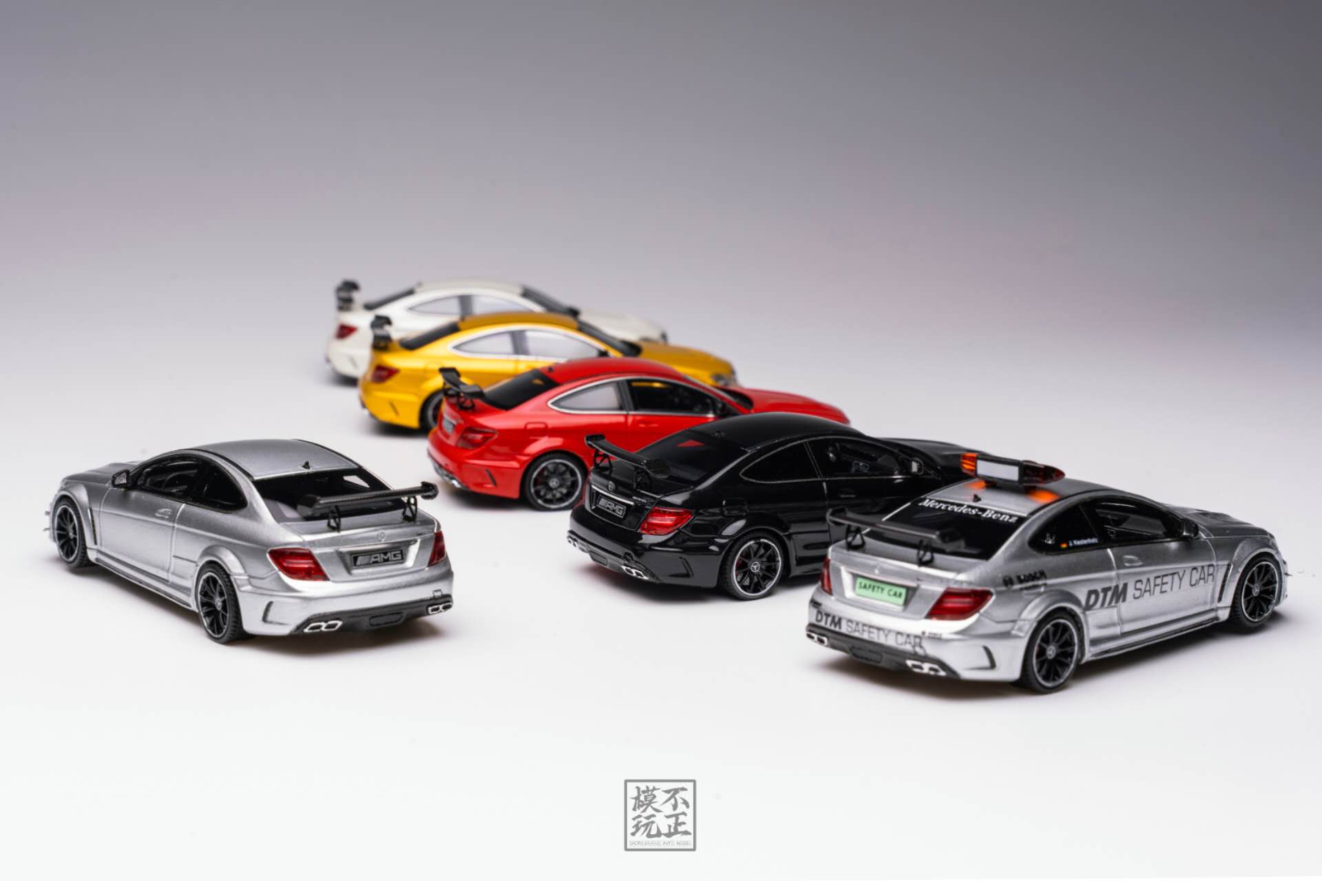 Car's Lounge 1:64 Mercedes-AMG C63 Black Series (5 Colours