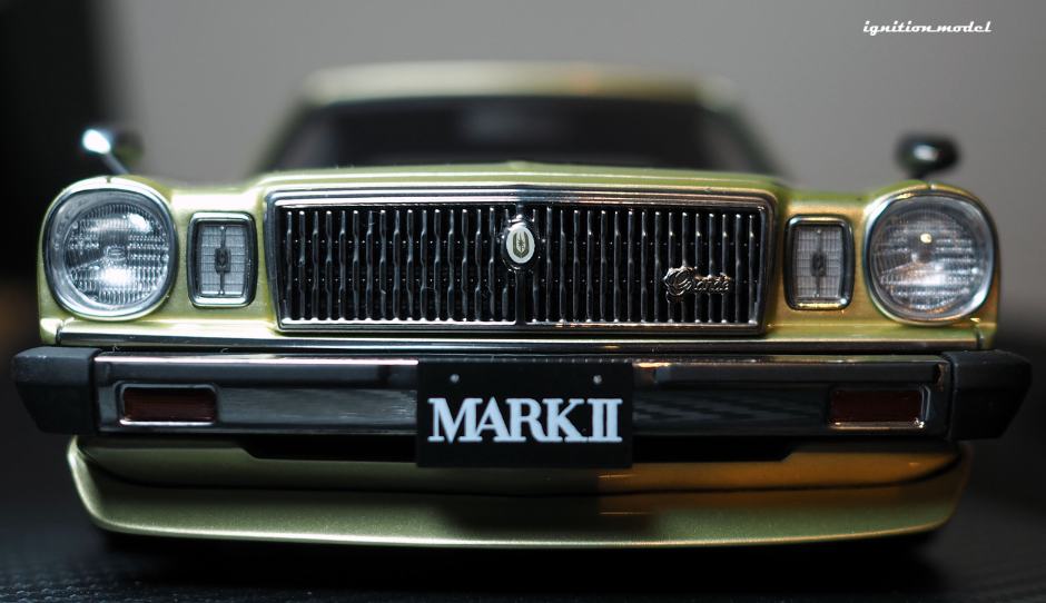 Ignition Model 1:18 Toyota MarkⅡ Sedan Grande (MX41) Gold IG3430 Ignition Model 1:18 Toyota MarkⅡ Sedan Grande (MX41) Gold IG3430