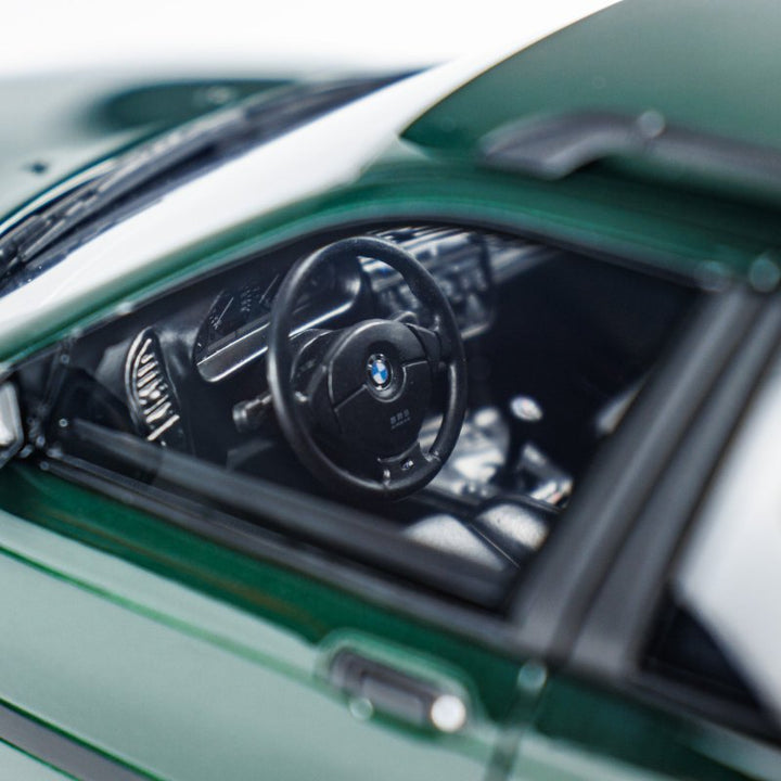 OttO 1:18 BMW E36 328I TOURING M PACK FERN GREEN 386 1997 OT1064