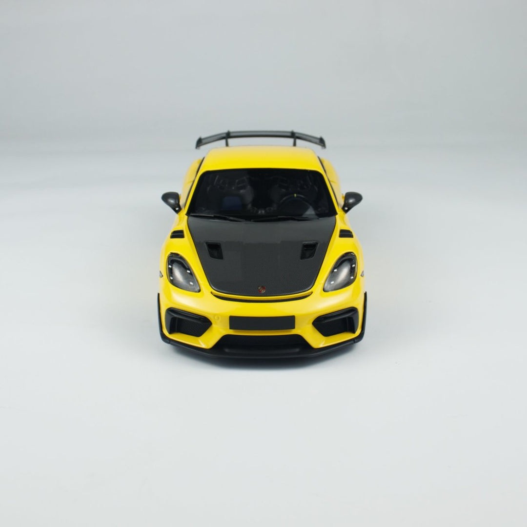 Minichamps 1:18 Caymen 718 Caymen GT4 RS Weissach Package