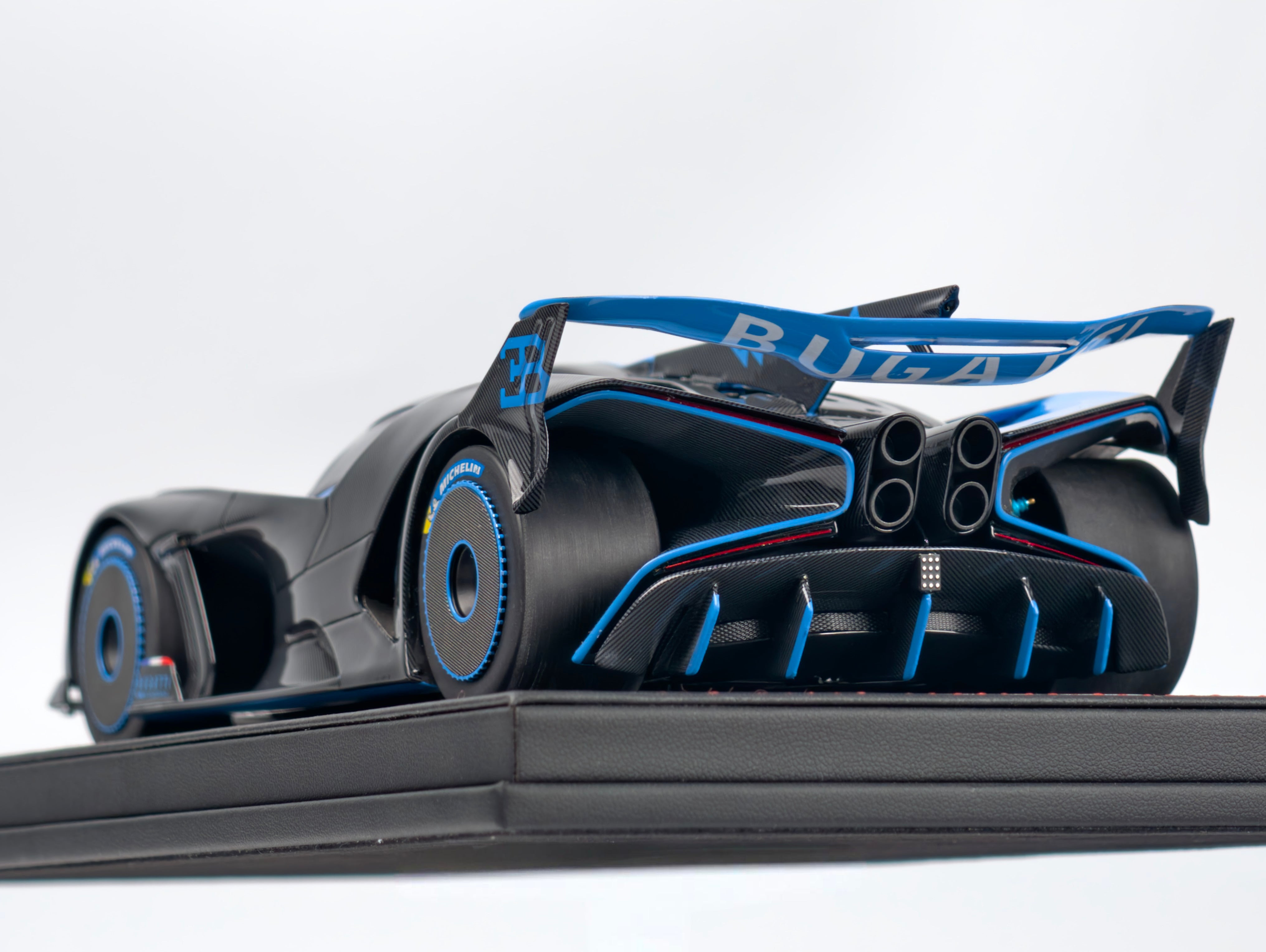 MCM 1:18 Bugatti Bolide (5 Colours) – Horizon Diecast