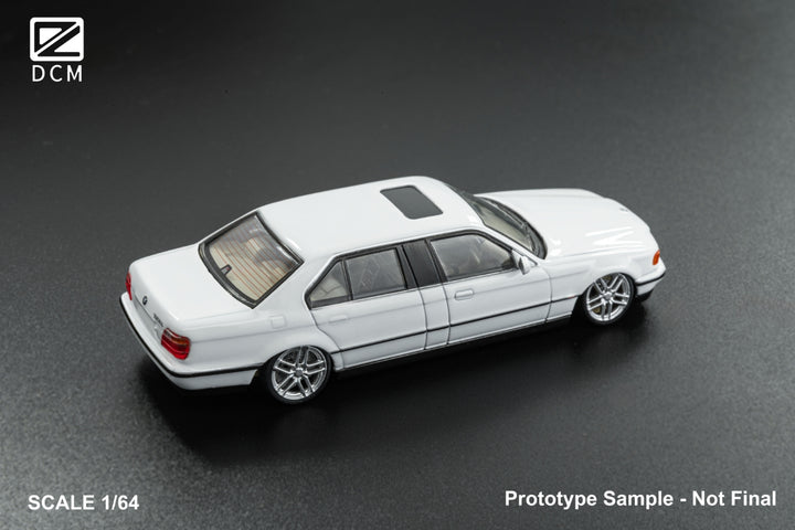 [Preorder] DCM 1:64 BMW Lowride White (4 Versions)