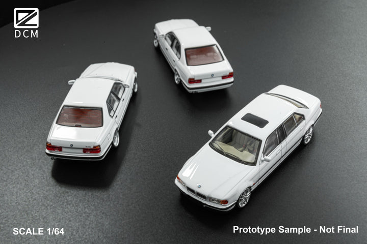 [Preorder] DCM 1:64 BMW Lowride White (4 Versions)