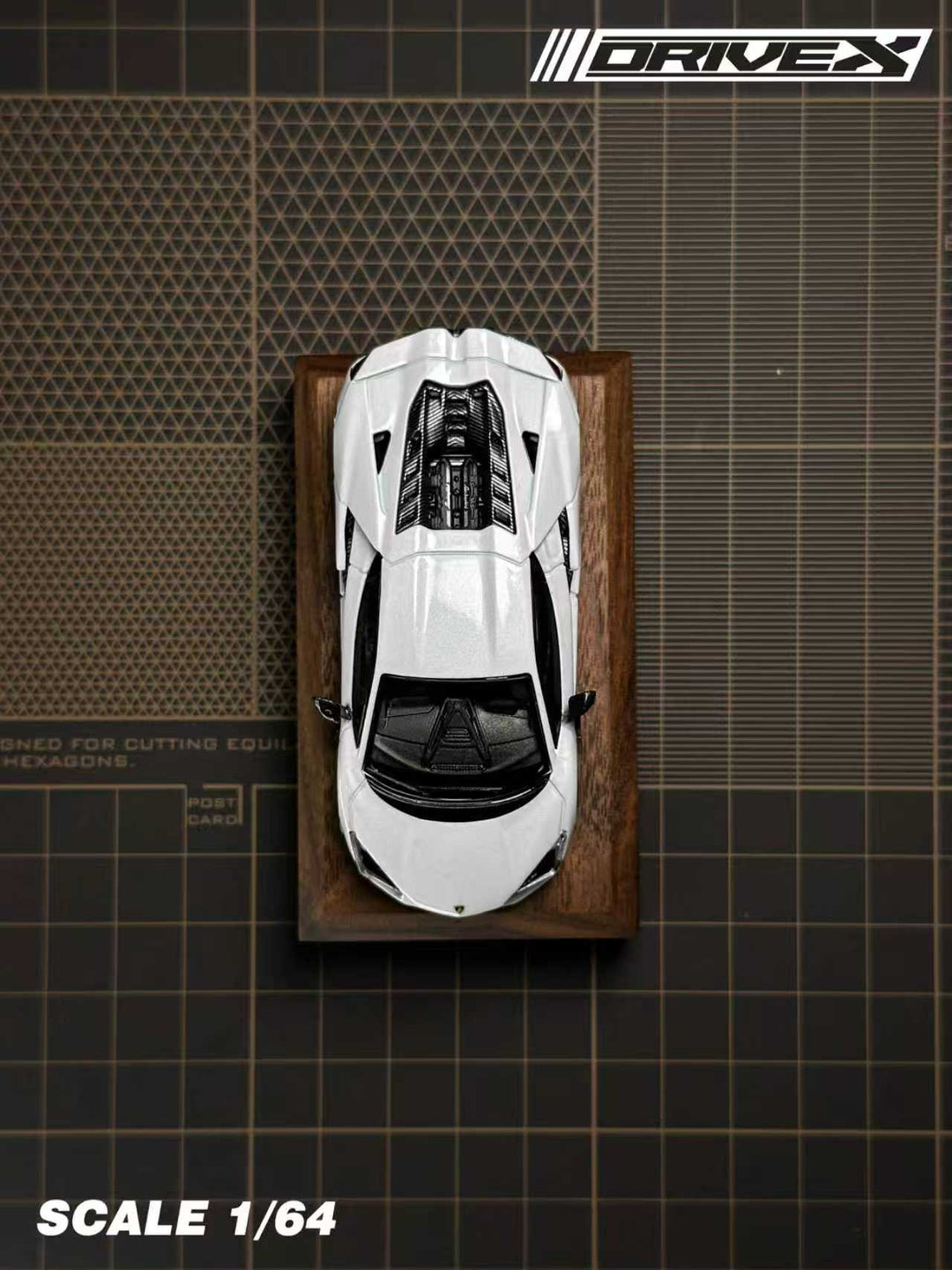 [Preorder] Drive X 1:64 Lamborghini Revuelto Hanging Card Board (7 Colours)