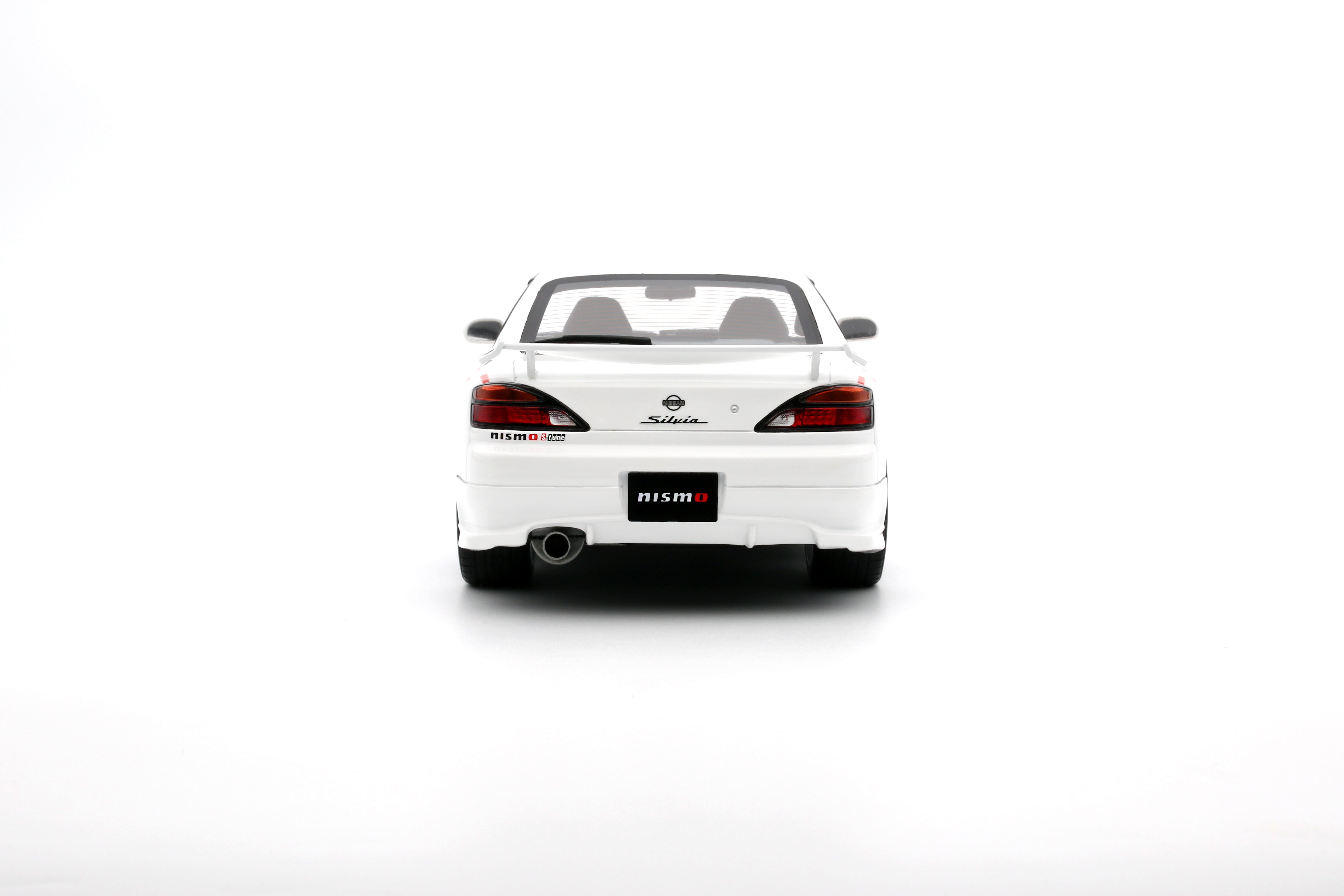 OttOmobile 1:18 NISSAN SILVIA SPEC-R NISMO AERO S15 WHITE 2000