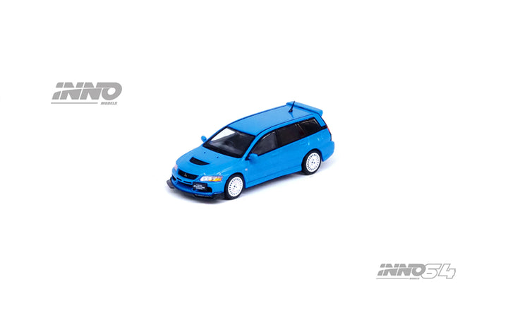 Inno64 1:64 Mitsubishi Lancer Evolution IX Wagon Blue IN64-EVO9W-BLU