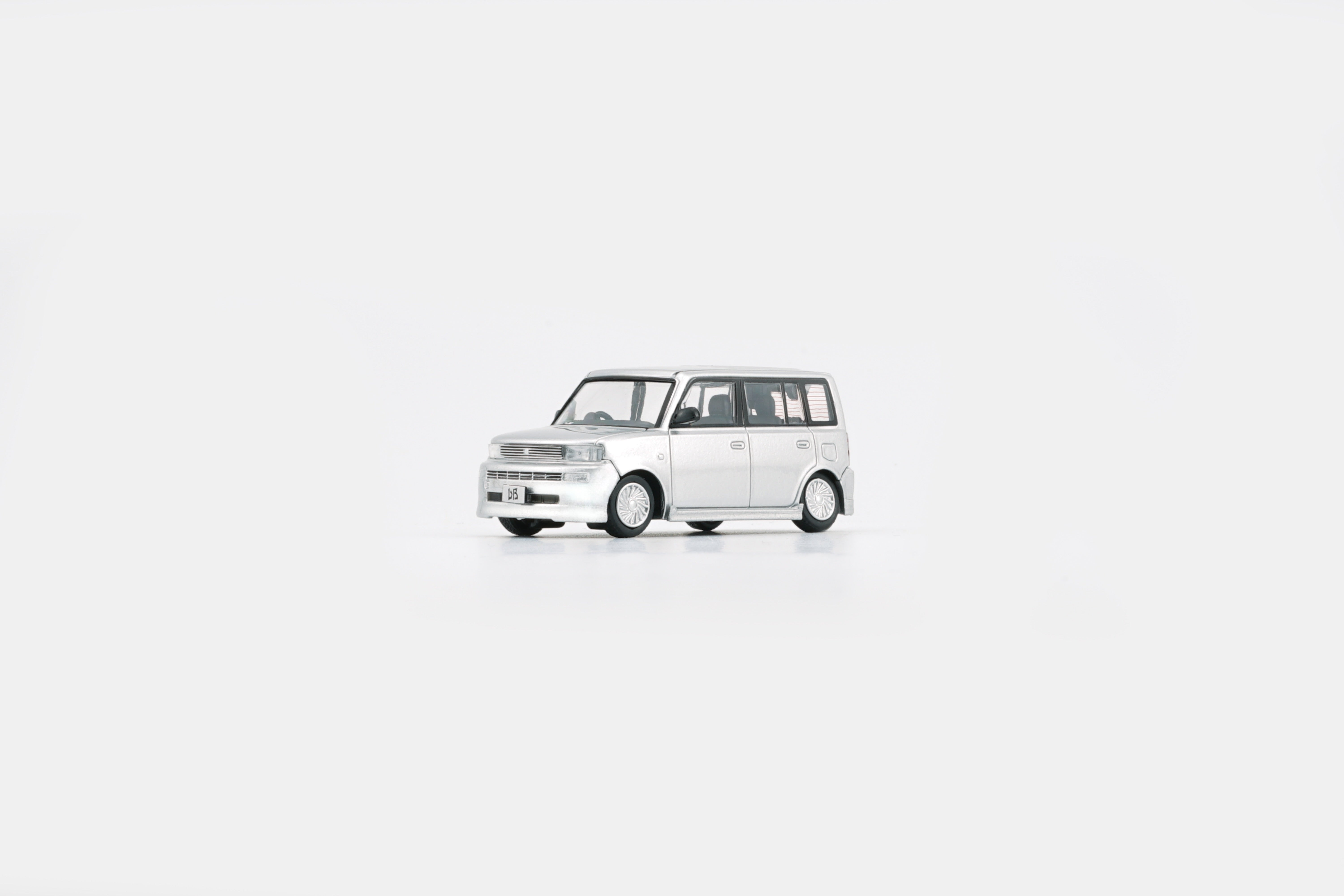 BM Creation 1:64 Toyota 2000 bB Silver 64B0380 – Horizon Diecast