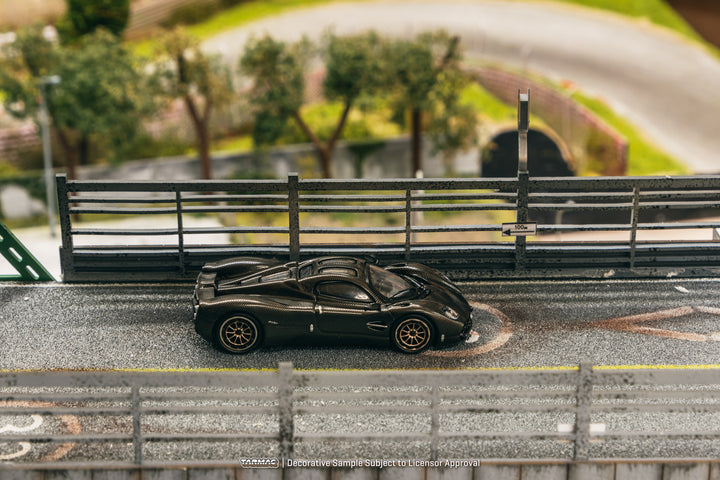 [Preorder] Tarmac Works 1:64 Pagani Utopia CARBON FIBER EDITION