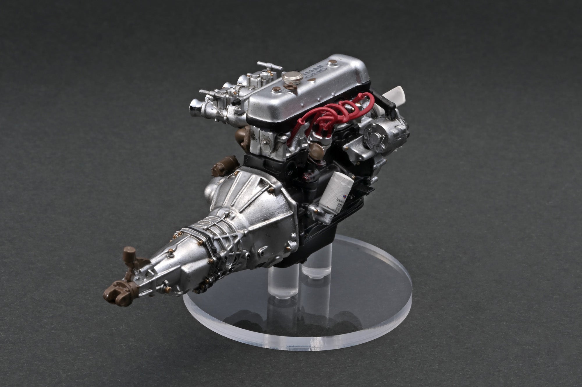 IG 1:18 DATSUN Fairlady 2000 (SR311) White With U20 Engine