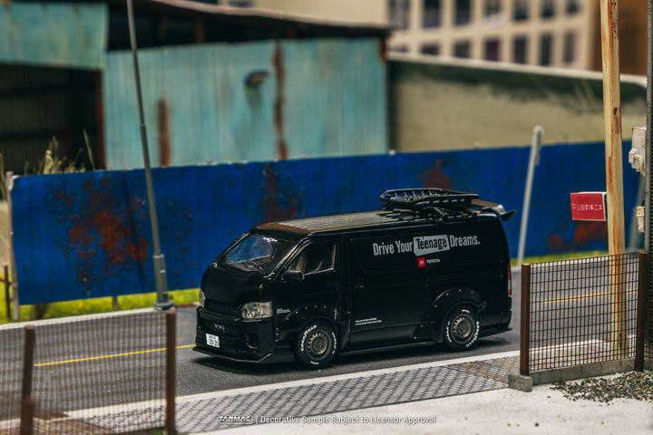 [Preorder] Tarmac Works 1:64 Toyota Hiace Widebody Black with Roof Rack