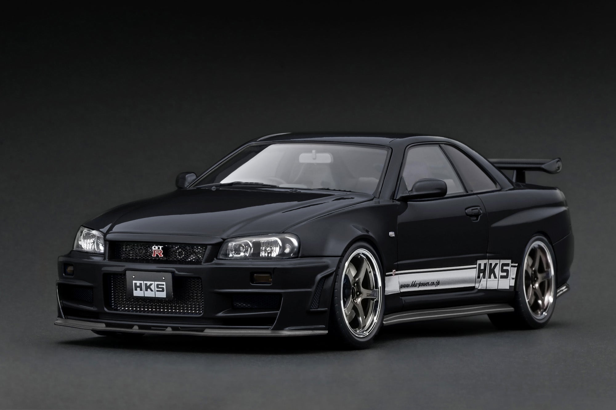 Ignition Model 1:18 Nissan skyline GT-R (BNR34) Black IG3228