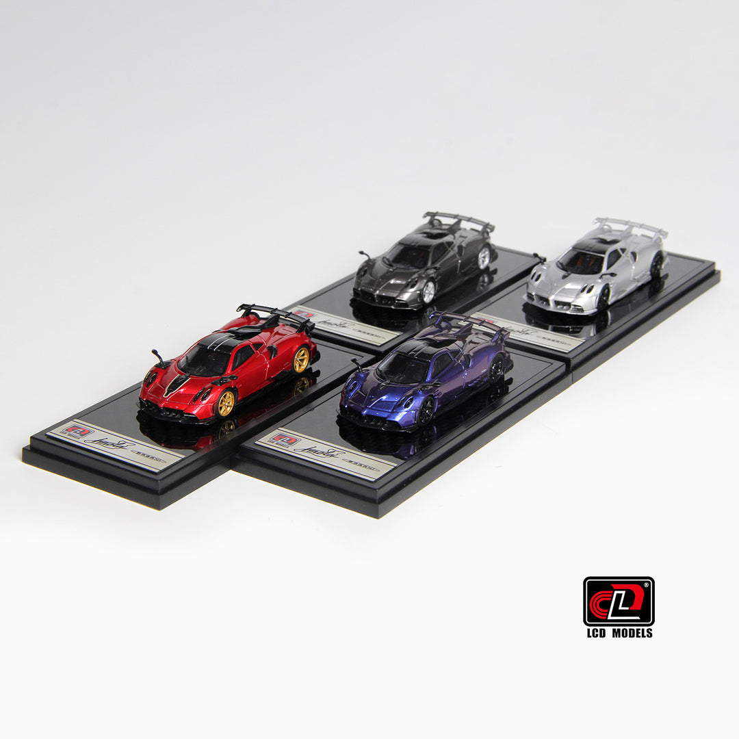 PAGANI Imola - silver - LCD 1:64 PAGANI Imola - silver - LCD 1:64