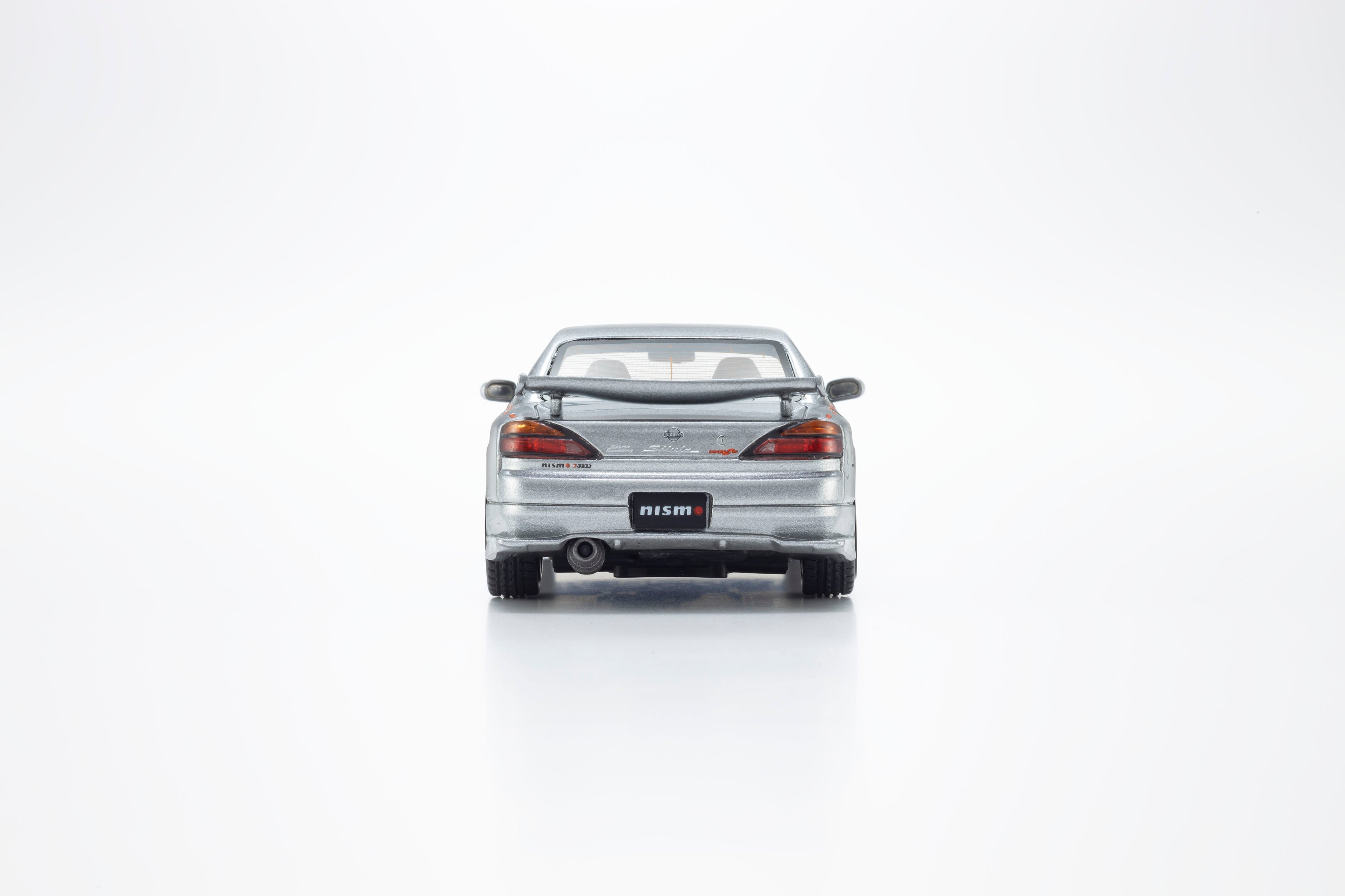 Kyosho 1:43 Nissan Silvia S15 Spec R NISMO Aero (Silver) – Horizon