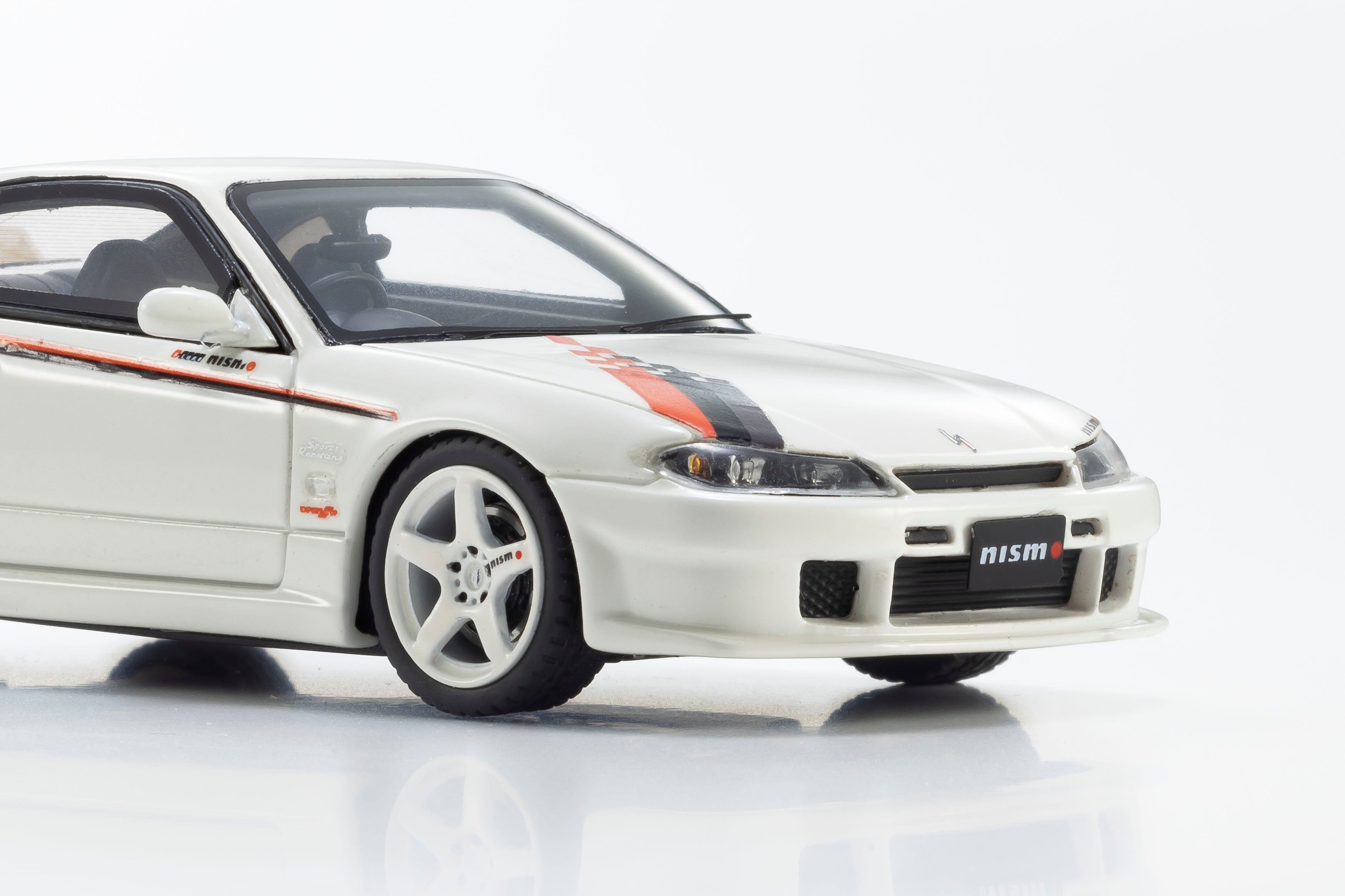 Kyosho 1:43 Nissan Silvia S15 Spec R NISMO Aero (White