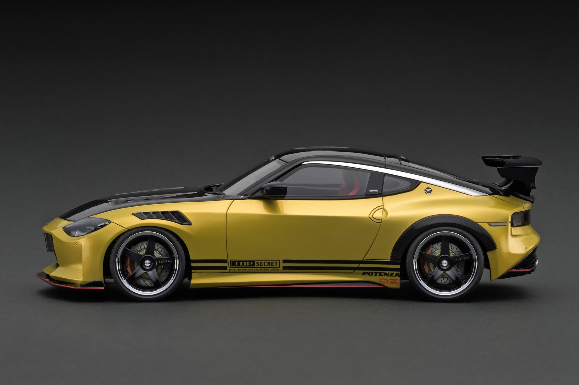 Ignition Model 1:18 TOP SECRET Fairlady Z (RZ34) Gold – Horizon