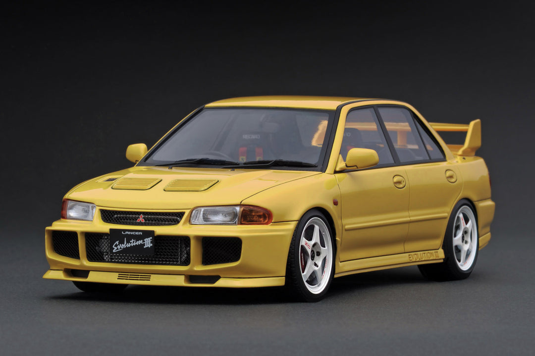 [Preorder] Ignition Model 1:18 Mitsubishi Lancer Evolution III GSR (CE9A) Yellow