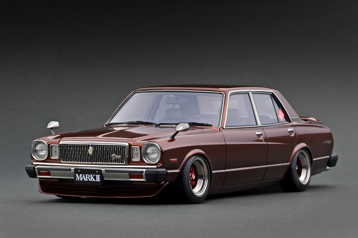 Ignition Model 1:18 Toyota MarkⅡ Sedan Grande (MX41) Brown Metallic