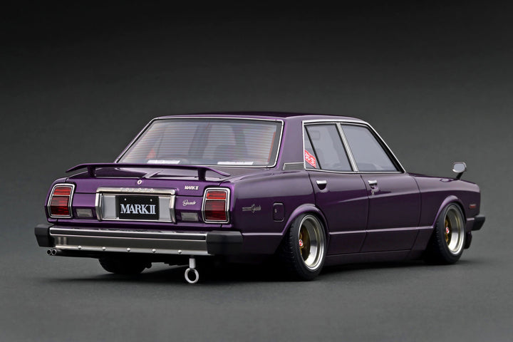 Ignition Model 1:18 Toyota MarkⅡ Sedan Grande (MX41) Purple Metallic