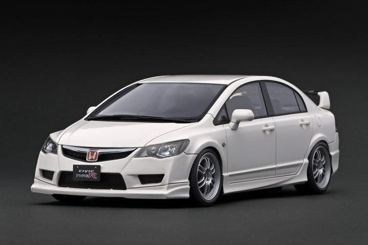 [Preorder] Ignition Model 1:18 Honda CIVIC (FD2) TYPE R White With K20A Engine