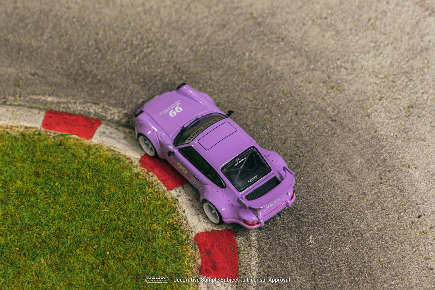 Tarmac Works 1:64 RWB Backdate Violetta idlers 12 hours 2016 T64
