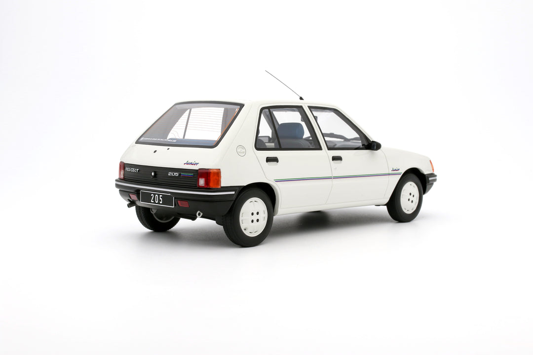 [Preorder] OttO 1:18 PEUGEOT 205 JUNIOR WHITE 1988 OT463