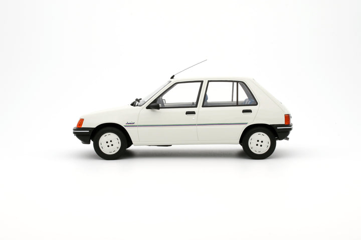 [Preorder] OttO 1:18 PEUGEOT 205 JUNIOR WHITE 1988 OT463