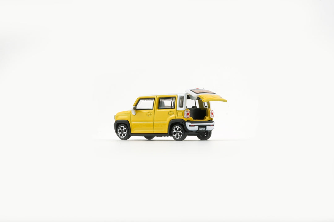 BM Creations 1:64 Suzuki 2019 Hustler -Active Yellow /White Top (RHD) 64B0389