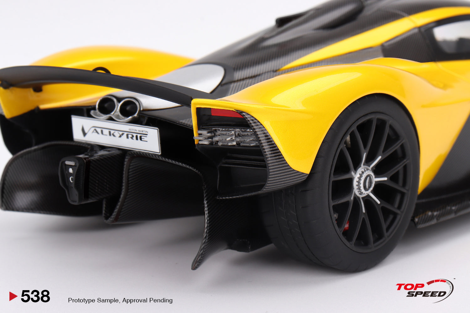 Topspeed 1:18 Aston Martin Valkyrie Sunburst Yellow TS0538