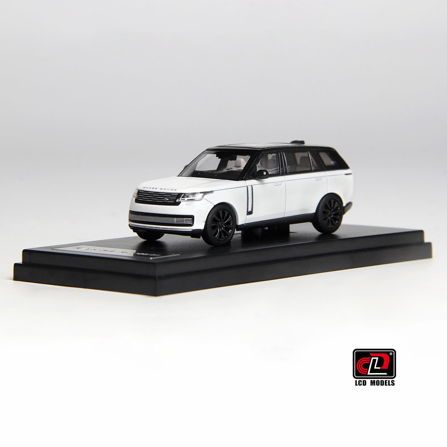 LCD 1:64 Land Rover Range Rover - White LCD64031-BW – Horizon Diecast