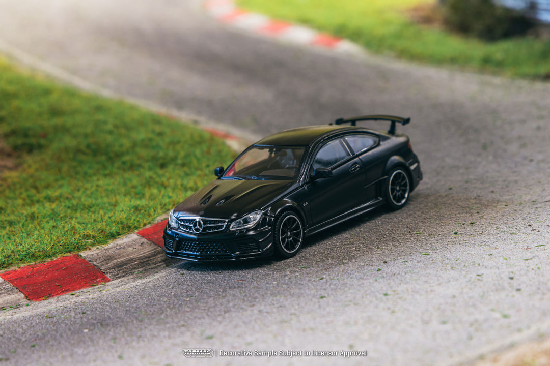 [Preorder] Tarmac Works 1:64 Mercedes-Benz C 63 AMG Coupé Black Series Matte Black