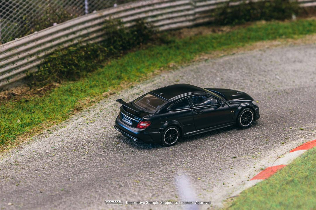 [Preorder] Tarmac Works 1:64 Mercedes-Benz C 63 AMG Coupé Black Series Matte Black