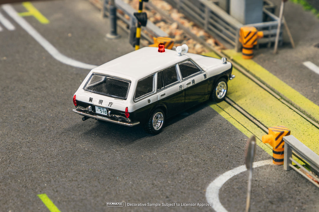 Tarmac Works 1:64 Datsun Bluebird 510 Wagon Japan Police Car T64G-026-PC